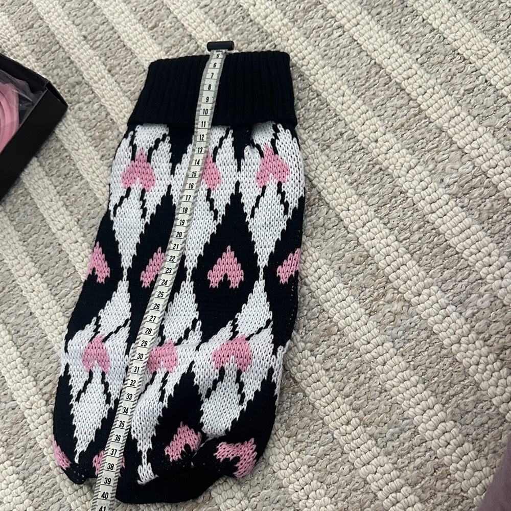Pet sweater with travel bowl - Picture 3 of 5